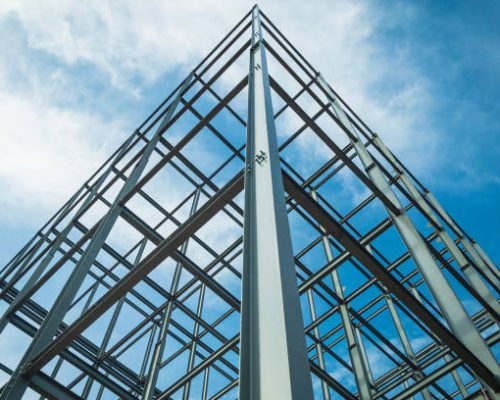 building structures made of steel Consisting of strength By placing towering high into the sky.